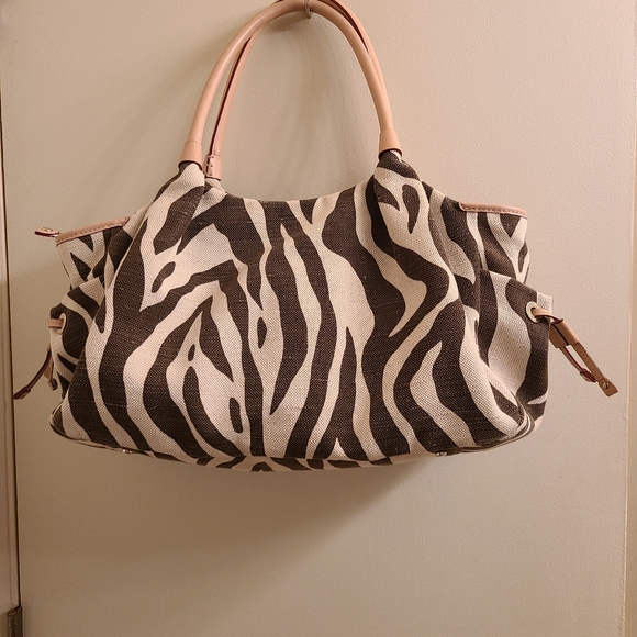 Kate Spade XL Tote - Picture 2 of 10